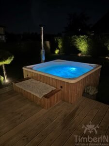 2.2 x 2.2 m square hot tub (1)